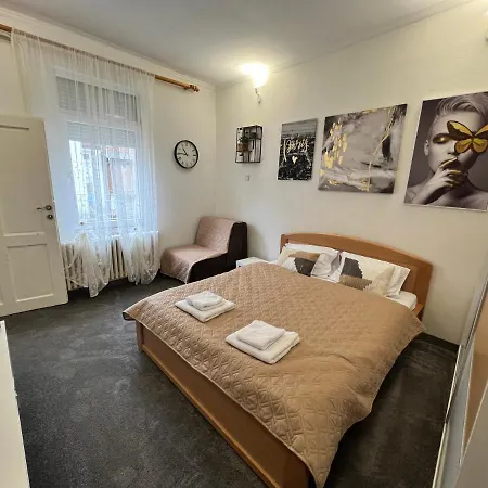 Cute Little Apartment Belgrade